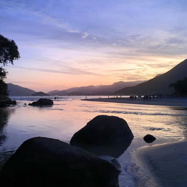 Chale Rustico E Charmoso Na Praia Para Casal! Appartement Ubatuba Buitenkant foto